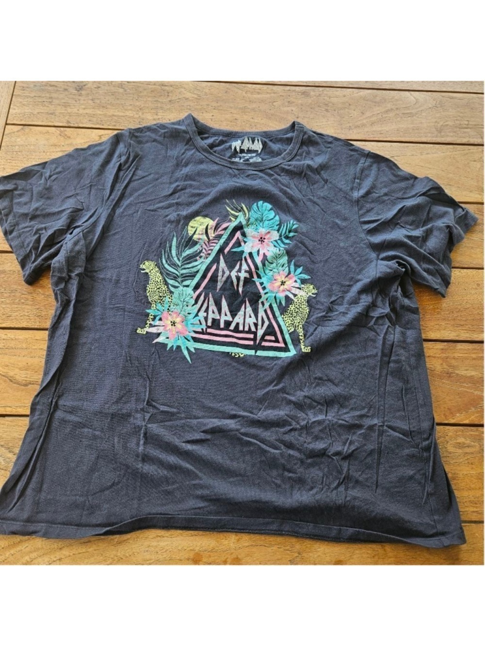 Def Leppard Safari Nature Band T Shirt Womens XXL
